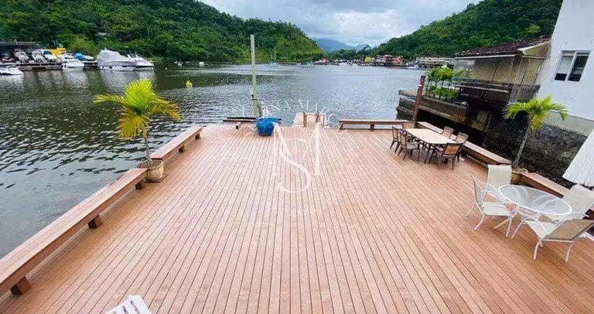 Casa de luxo frente ao mar com deck privativo e heliponto em angra dos reis – aluguel para temporada