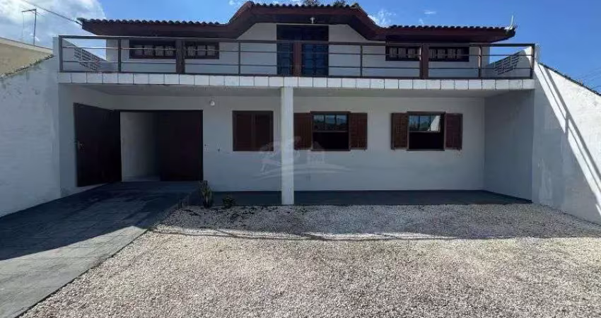 CASA  QUATRO BARRAS - PR
