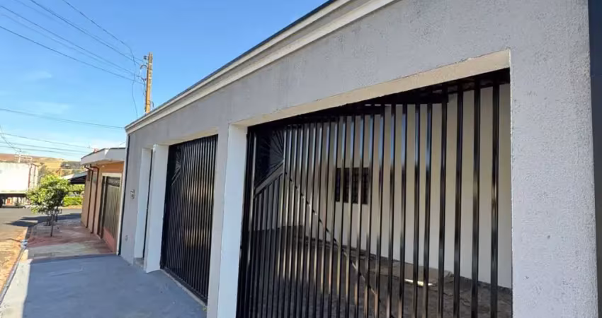 Casa com edícula em bonfim paulista próximo ao centro reformada , com 3 vagas de garagem