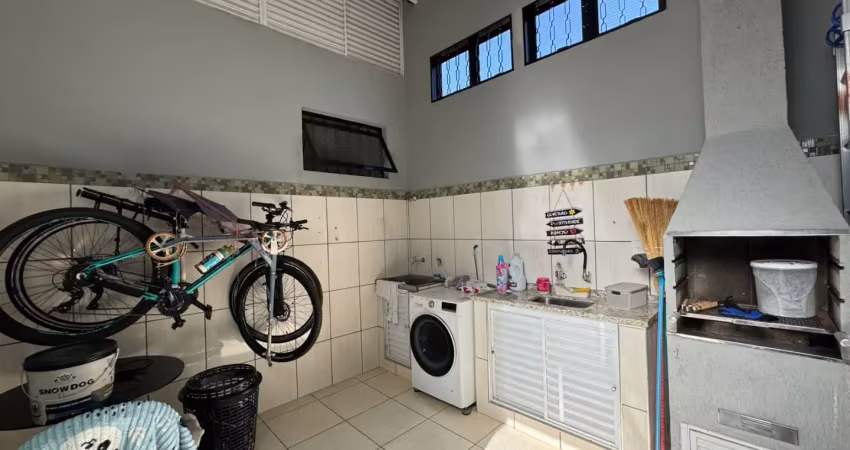 Casa vila virgínia reformada, 2 dormitórios 2 vagas churrasqueira