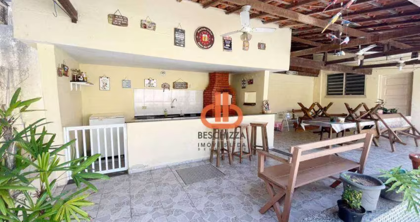Casa com 3 quartos à venda na Rua Colatina, 116, Jardim Independência, São Vicente