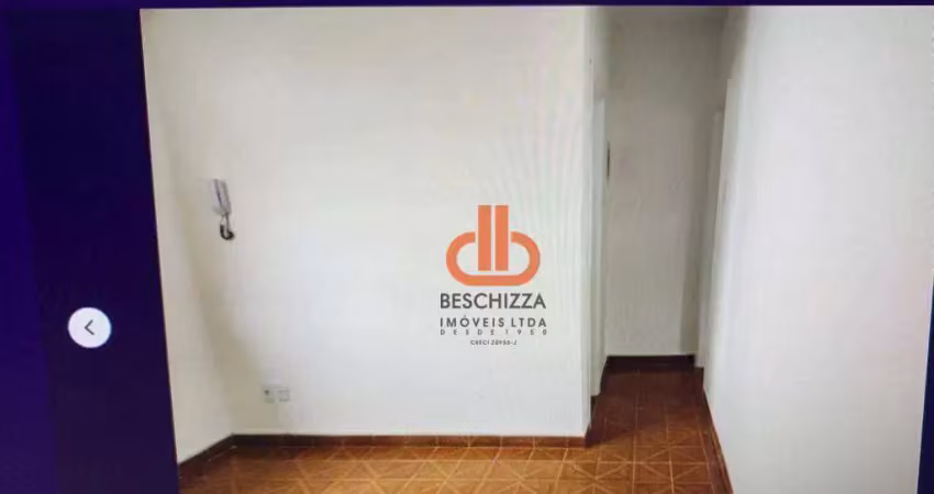 Apartamento um dormitório no boqueirão, 2 andar .ótima localização