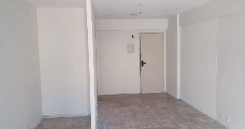 Sala comercial com 1 sala para alugar na Rua Yolanda Saad Abuzaid, 150, Alcântara, São Gonçalo