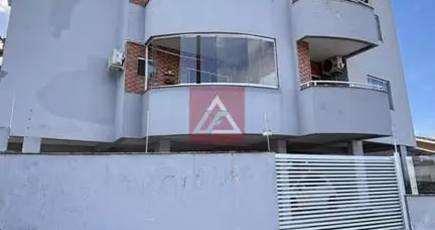 Apartamento mobiliado de três quartos com suíte em biguaçu