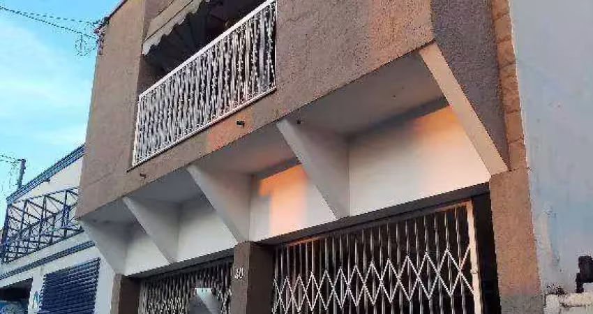 Casa comercial com 2 salas à venda no Centro, Salto 