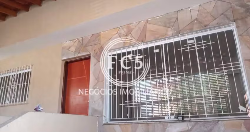 Casa com 3 quartos à venda na Rua Buri, Vila Pires, Santo André