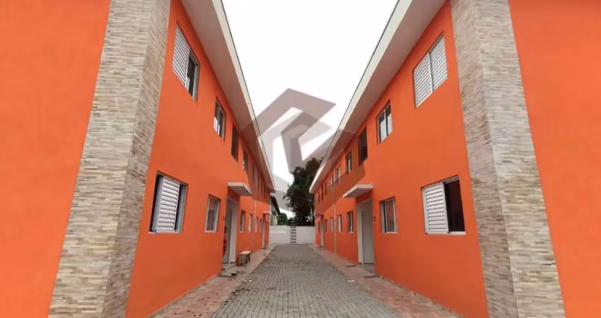 Villágio charmoso com 2 dormitórios – opções térrea com quintal pequeno!