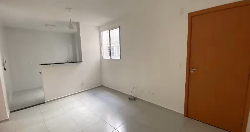 Apartamento de 2 quartos reformado, box no banheiro e preço de oportunidade