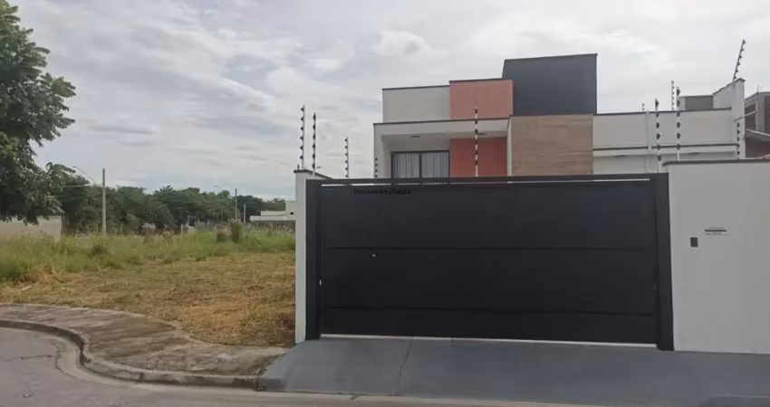 Casa com 3 quartos à venda no Loteamento Santa Clara, Pindamonhangaba 