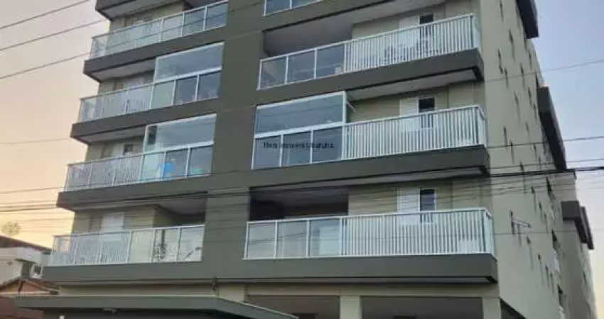 Excelente apartamento a venda no centro de ubatuba-sp em frente ao aeroporto.