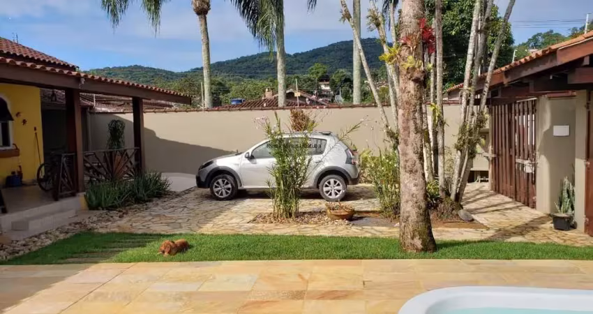 Casa à venda jardim samambaia ubatuba aceita troca por casa cruzeiro sp