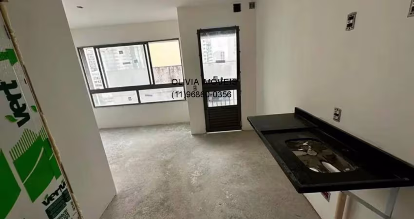 Studio não Residencial a venda com 25mts, terraço, 1 wc a 450m do Metrô Fradique Coutinho em Pinheiros