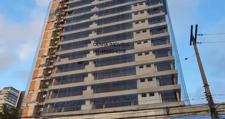Apartamento com 128mts  2 suítes, hall privativo, wc de serviço, varanda gourmet, 2 vagas em pinheiros.