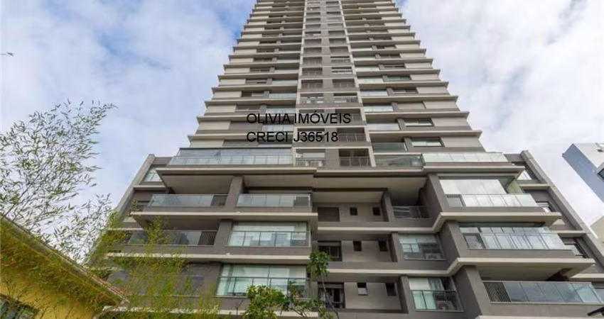 Apartamento a venda 163mts, 3 suítes, hall  privativo, terraço com churrasqueira e 2 vagas na Vila Mariana