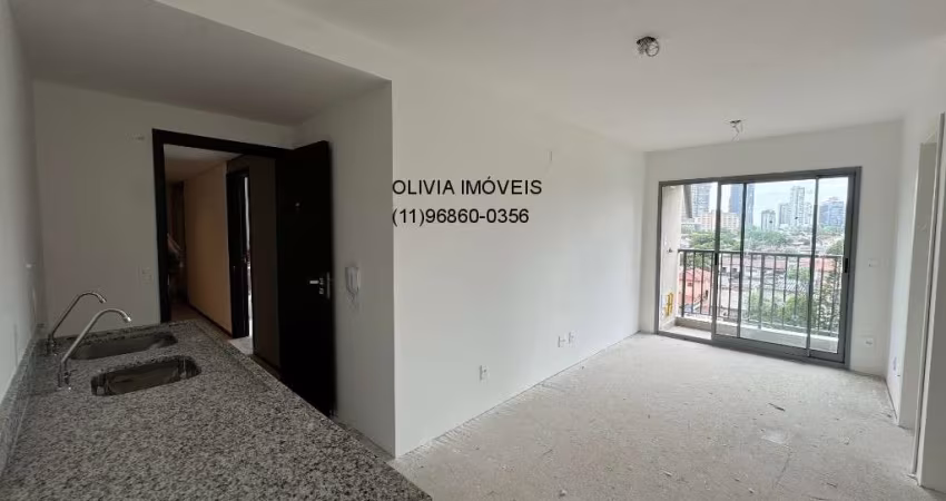 Apartamento a venda com 40mts, 2 quartos, 1 wc, terraço, na Vila Cordeiro ao lado da estação do monotrilho