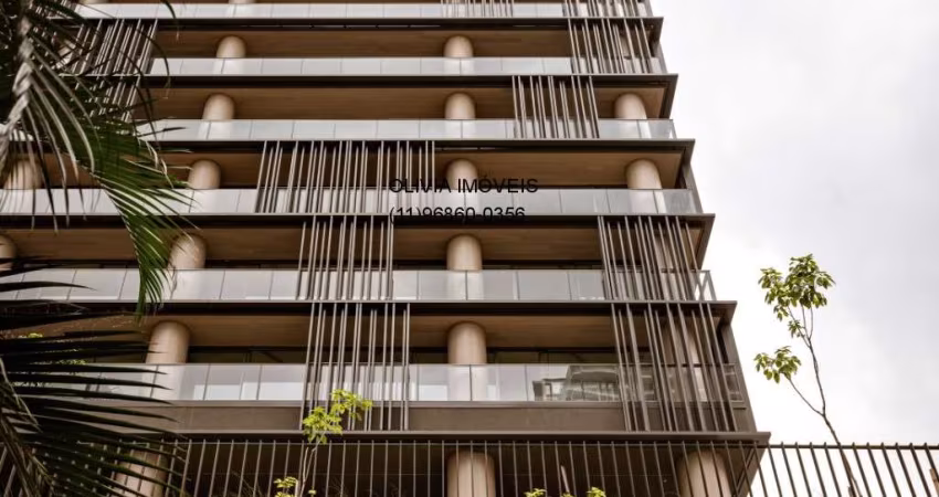 Apartamento a venda com 232mts, 3 suítes, sala ampla, terraço,  3 vagas e depósito privativo em Pinheiros a 5min do Shopping Iguatemi