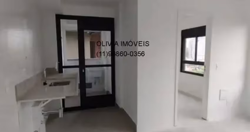 Apartamento à venda em Moema, São Paulo-SP: 2 quartos, 1 sala, 1 banheiro, 33,00 m²!