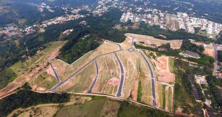 Lote de 721Mts em condomínio fechado pronto para construir, no bairro do Malota em Jundiaí, SP.