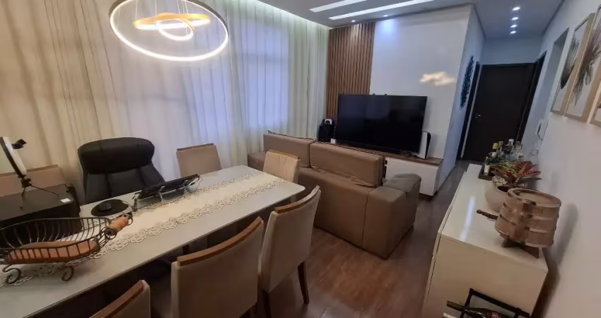 1° andar - apartamento reformado com porcelanato e cozinha planejada