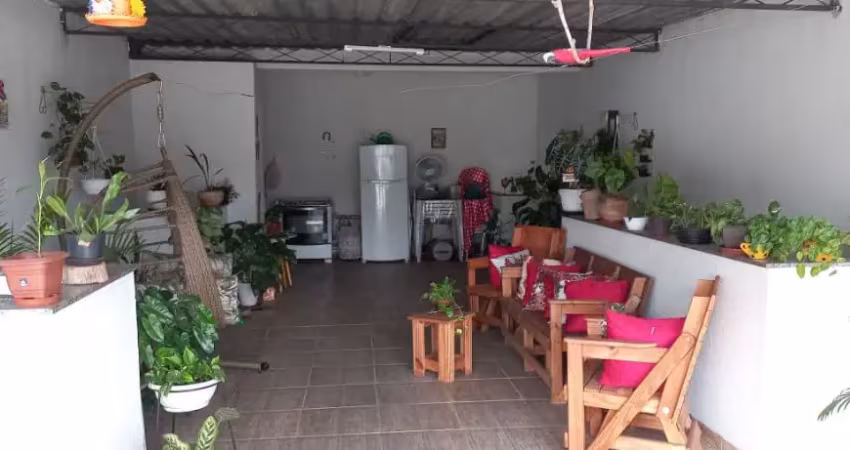 Vende-se casa 3 quartos, suite, terraço em nilopolis - rj