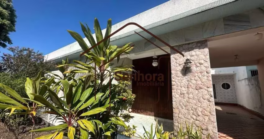Casa à venda na rua arcozelo, vila valqueire, rio de janeiro - estuda financiamento