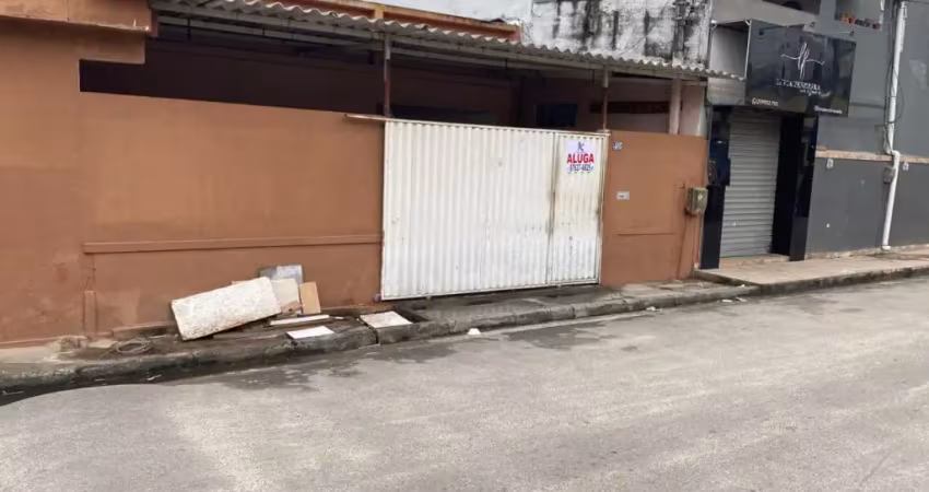 Alugo casa com 3 quartos, 1 vaga de garagem em nova cidade - sg
