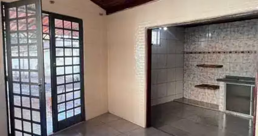 Casa de esquina com 3 quartos no  setor novo horizonte em goiânia go