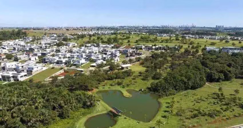 Sobrado com 4 suítes plenas no condomínio portal do sol golfe green