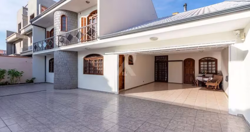 Casa com 4 quartos à venda na Rua Professor Oscar Martins Gomes, 285, Xaxim, Curitiba