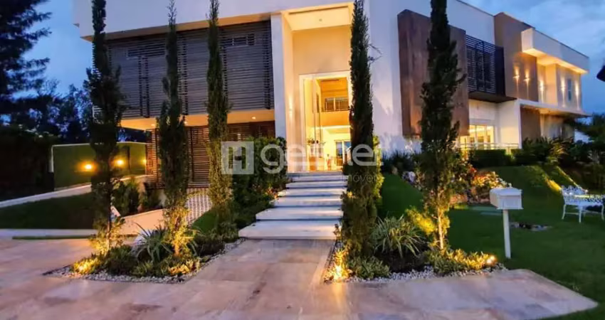 Casa em condomínio fechado com 5 quartos à venda na Avenida Litorânea, 2040, Cararu, Eusébio