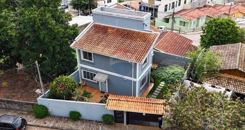 Casa excelente localização, 3 dormitórios, sendo 1 suíte, no centro de jarinu: a casa mais charmosa da cidade!