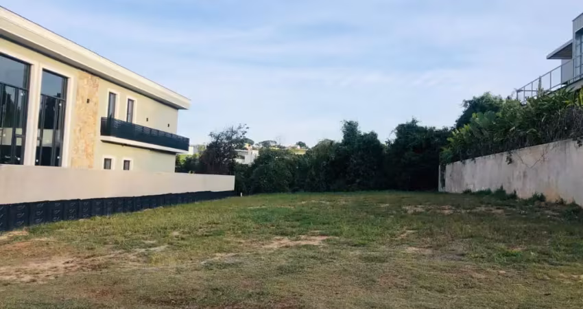 Lote plano no condomínio villa dos pinheiros, indaiatuba a 15 minutos do aeroporto de viracopos e  5 minutos do parque ecológico