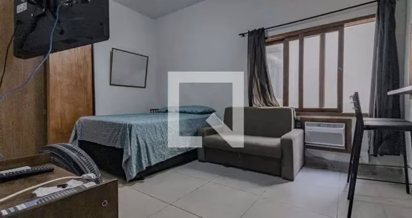 Kitnet / stúdio para aluguel - copacabana, 1 quarto,  30 m² - rio de janeiro