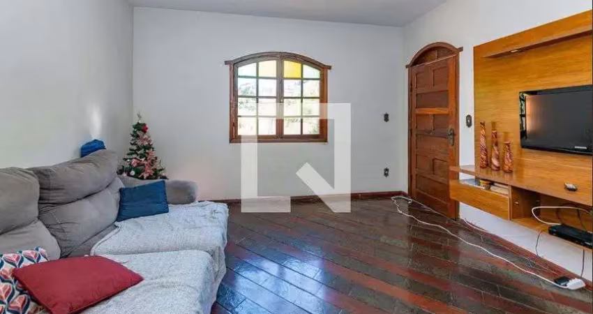 Casa para aluguel - alto caiçaras, 3 quartos,  200 m² - belo horizonte