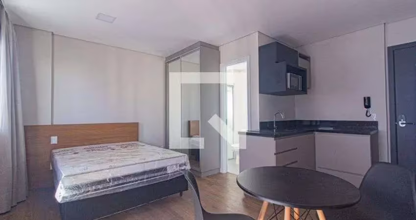 Kitnet / stúdio para aluguel - centro, 1 quarto,  32 m² - curitiba