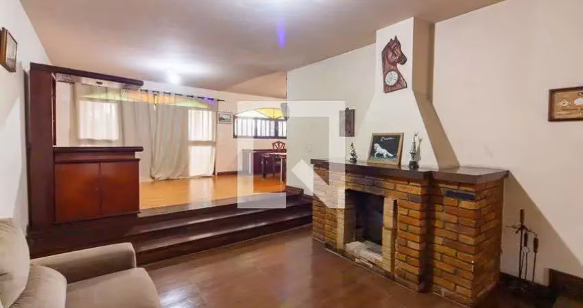 Casa para aluguel - três montanhas, 4 quartos,  750 m² - osasco