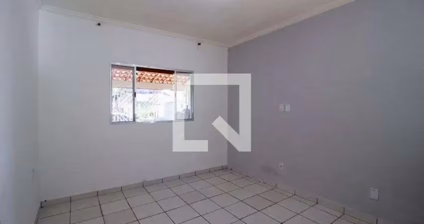 Casa para aluguel - parque vitória regia, 1 quarto,  30 m² - sorocaba