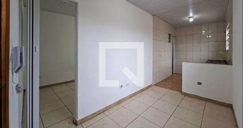 Casa / sobrado em condomínio para aluguel - nova mirim, 1 quarto,  50 m² - praia grande