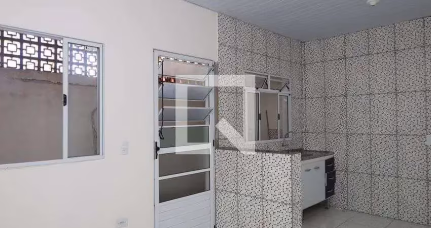 Casa / sobrado em condomínio para aluguel - itaquera, 1 quarto,  40 m² - são paulo