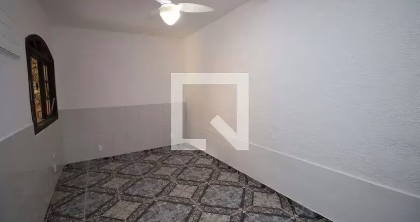 Kitnet / stúdio para aluguel - olaria, 1 quarto,  30 m² - rio de janeiro
