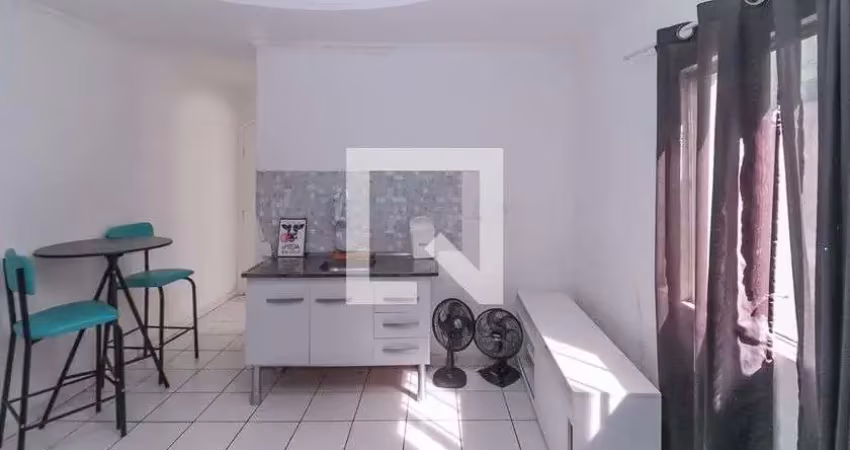 Kitnet / stúdio para aluguel - jardim avelino , 1 quarto,  10 m² - são paulo