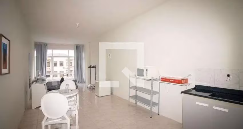 Kitnet / stúdio para aluguel - rio branco, 1 quarto,  24 m² - porto alegre
