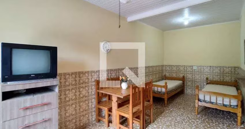 Kitnet / Stúdio para alugar na Rua Carijós, Tupi, Praia Grande