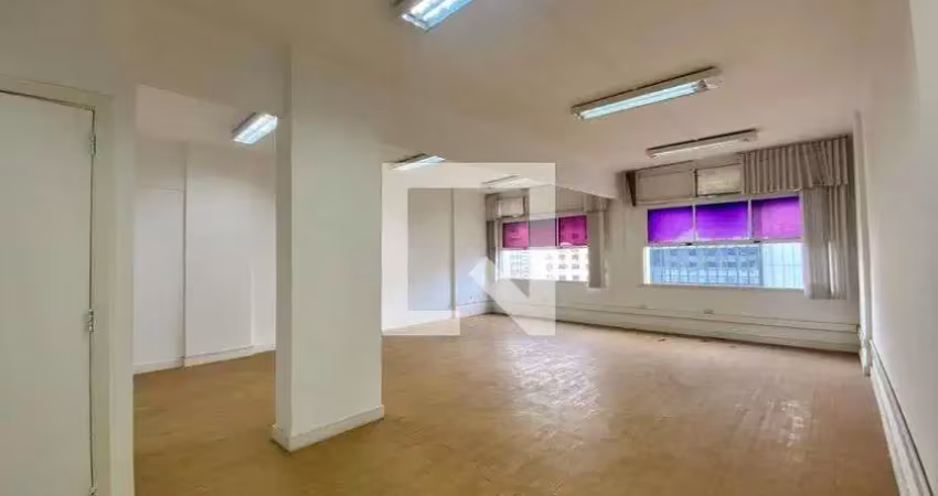 Kitnet / stúdio para aluguel - centro, 1 quarto,  68 m² - rio de janeiro
