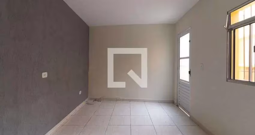Casa com 3 quartos para alugar na Rua Pinheiro de Ulhoa Cintra, Ponte Rasa, São Paulo