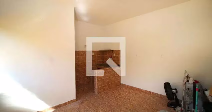 Kitnet / stúdio para aluguel - irajá, 1 quarto,  30 m² - rio de janeiro
