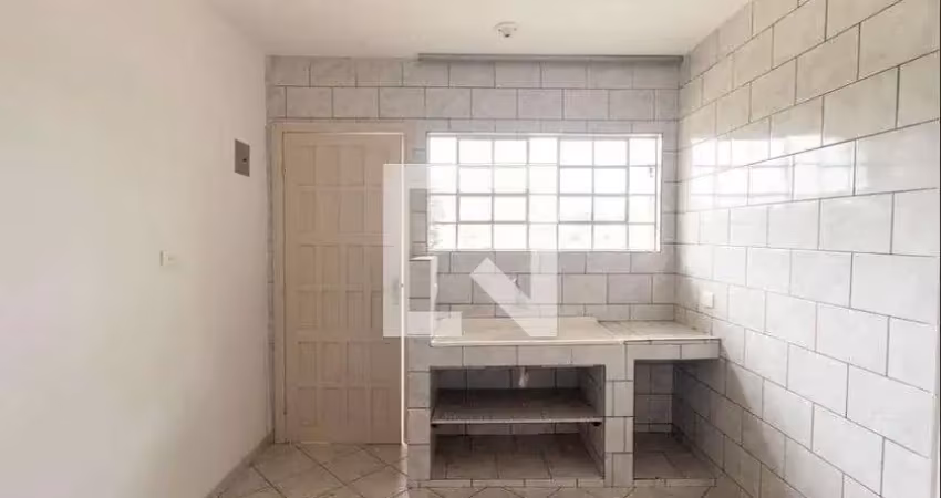 Kitnet / stúdio para aluguel - portão, 1 quarto,  18 m² - curitiba