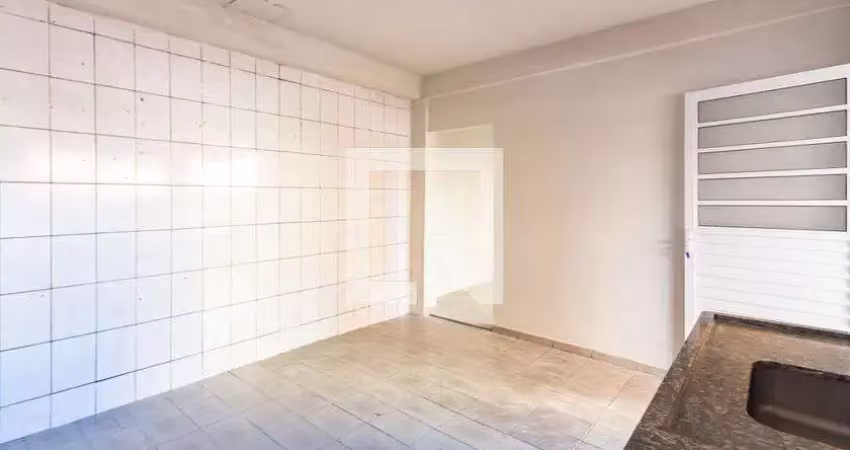 Casa para aluguel - quitaúna, 1 quarto,  33 m² - osasco