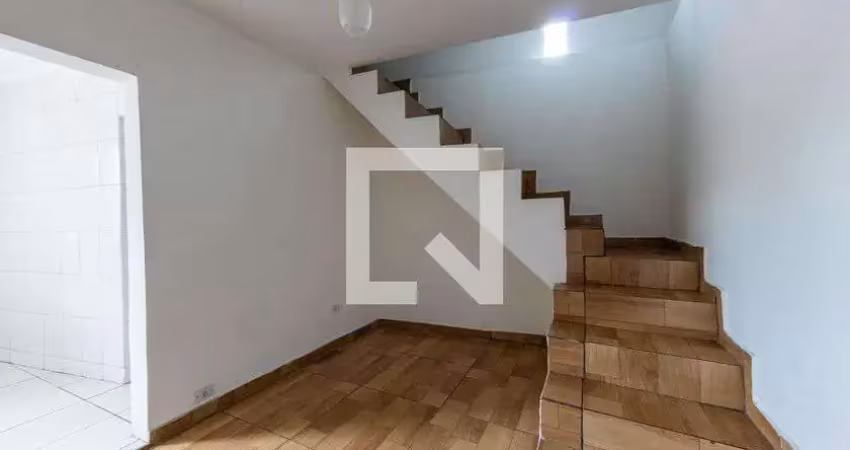 Casa com 2 quartos para alugar na Rua Cristóvão Jaques, Sapopemba, São Paulo