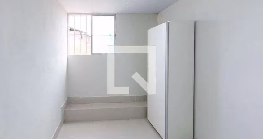Kitnet / Stúdio para alugar na Rua Amiro Rodrigues Campos, Aparecida Sétima Seção, Belo Horizonte